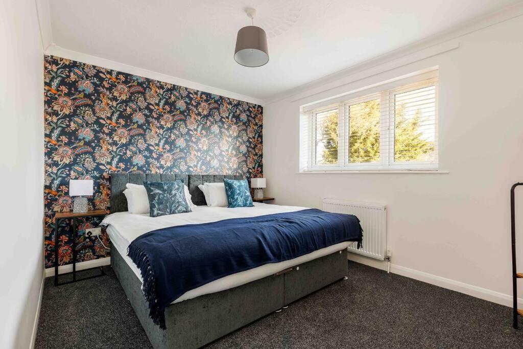 2 Bedroom House-Driveway - Bournemouth Hospital - Long Stay Discounts - Lima Apartments Ltd Exterior foto